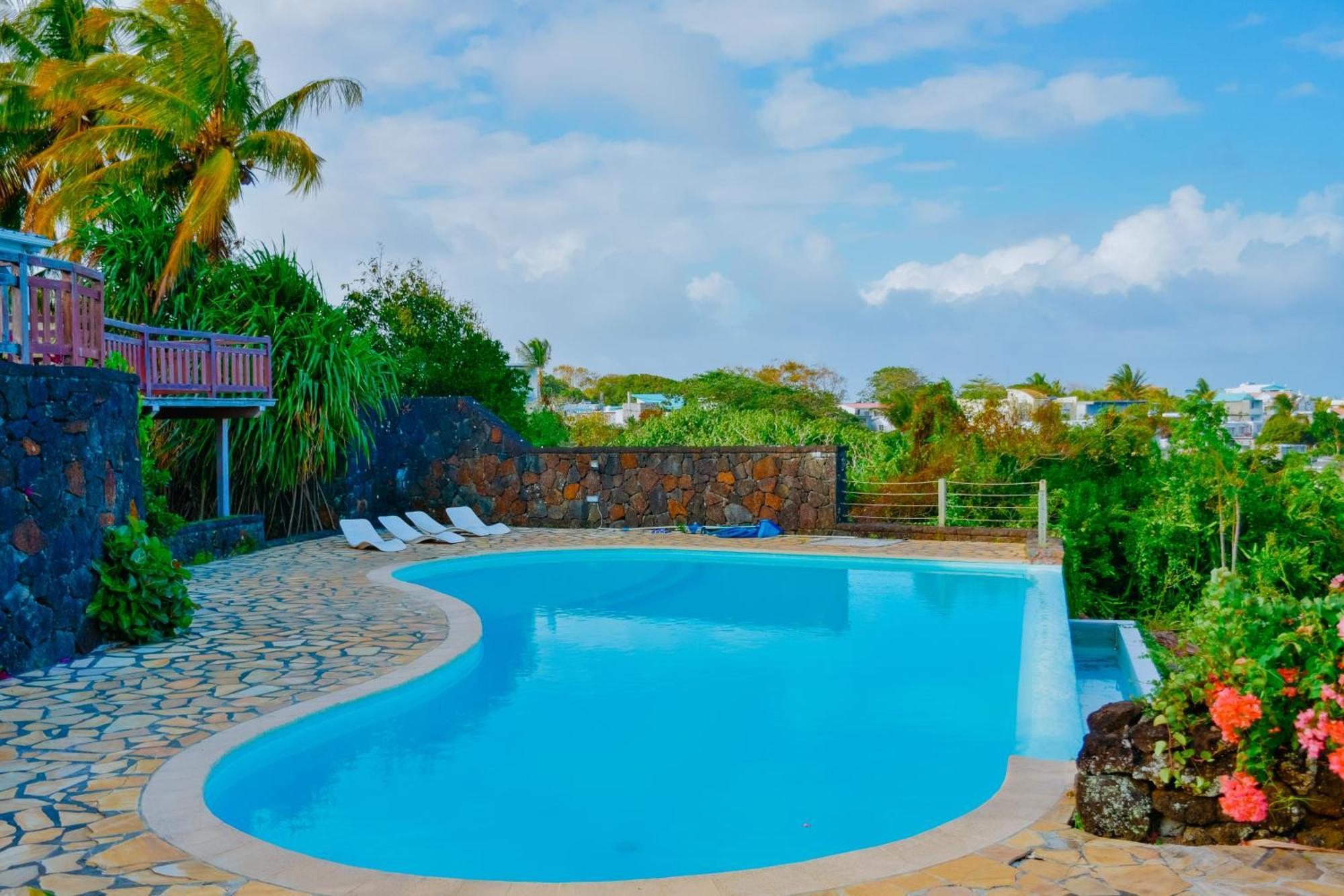 Boutique Villa On The Rocks With Stunning Sea Views, Infinity Pool & Private Sea Trou d'Eau Douce Esterno foto