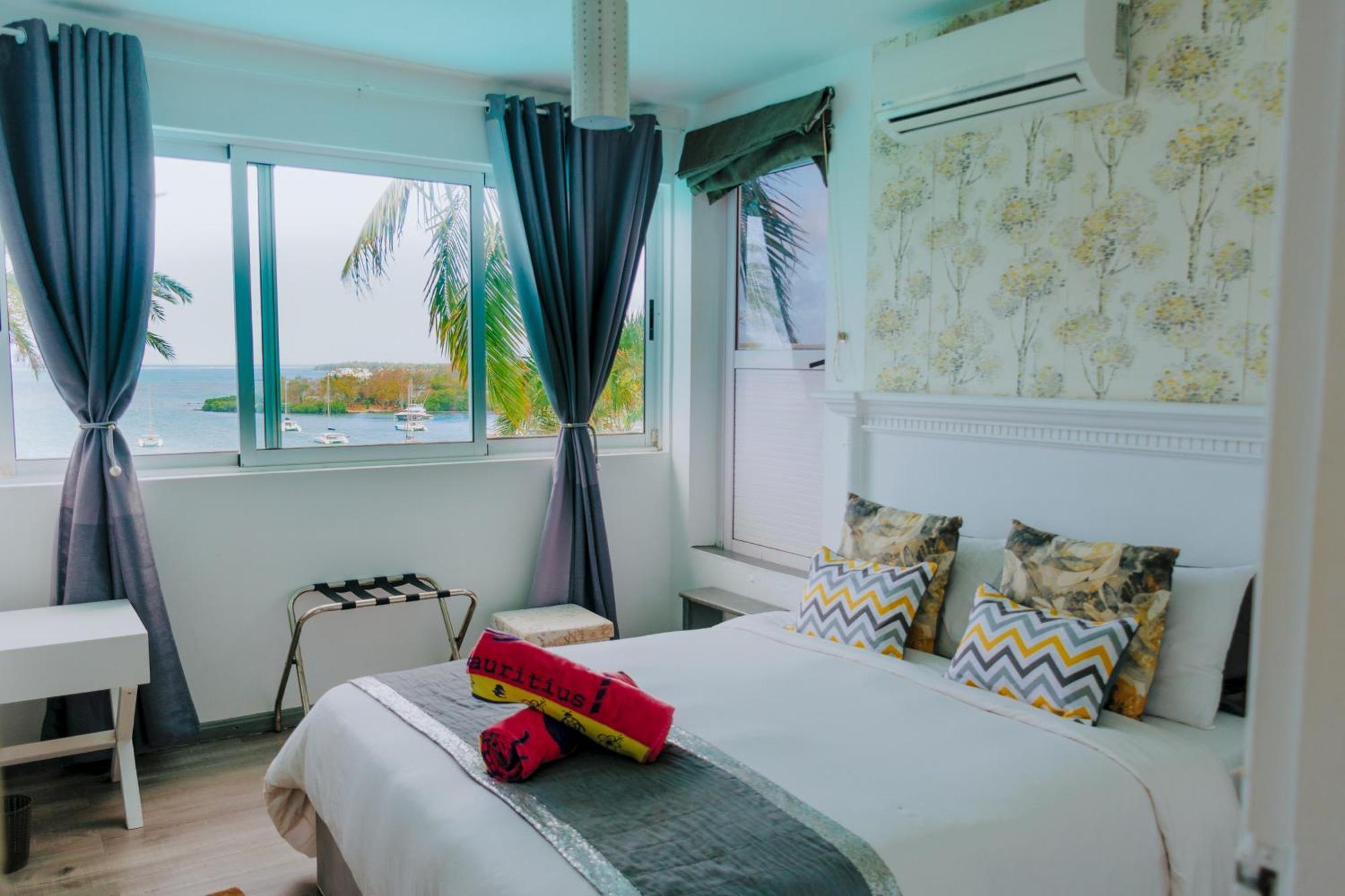 Boutique Villa On The Rocks With Stunning Sea Views, Infinity Pool & Private Sea Trou d'Eau Douce Esterno foto