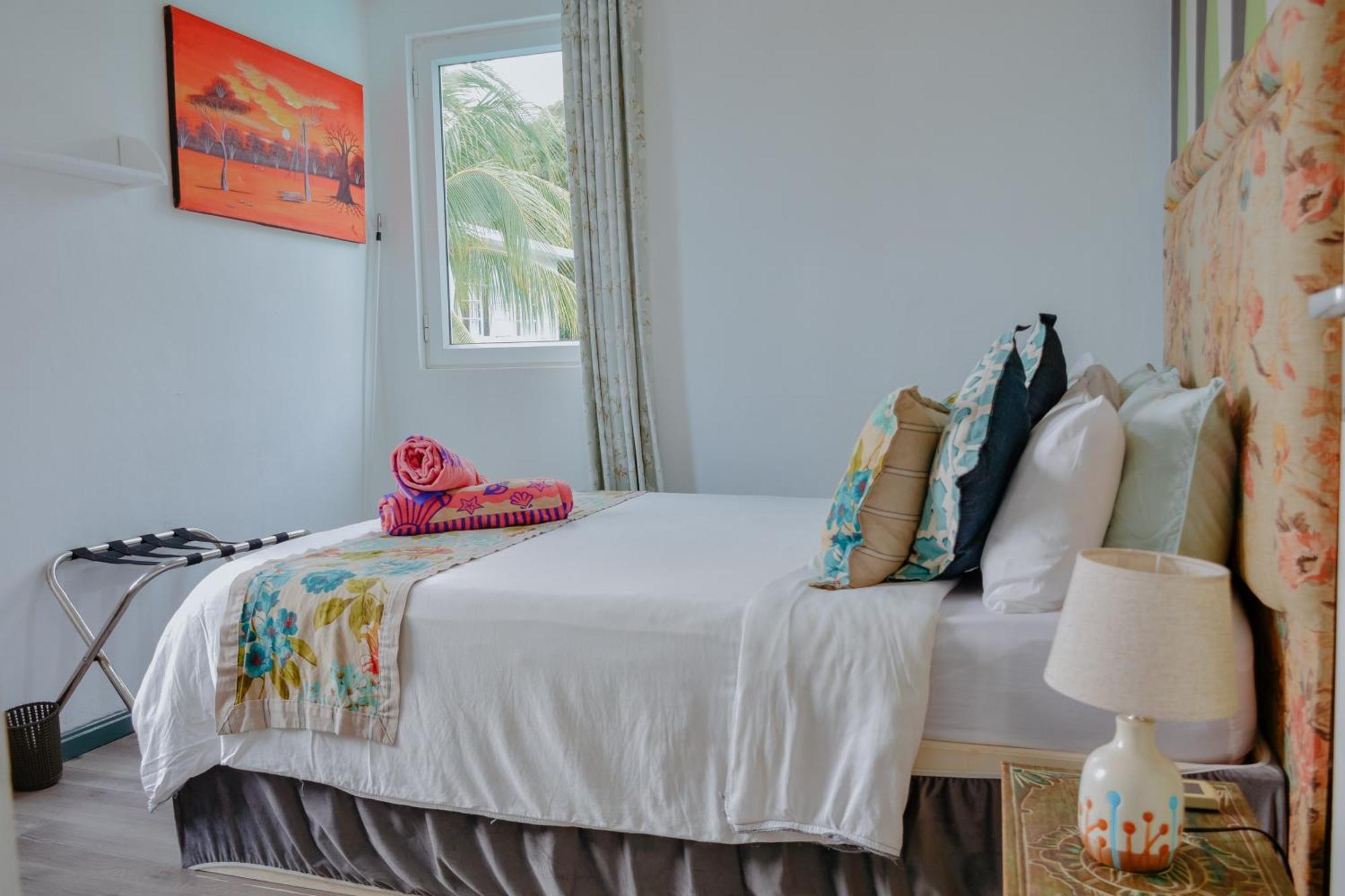Boutique Villa On The Rocks With Stunning Sea Views, Infinity Pool & Private Sea Trou d'Eau Douce Esterno foto