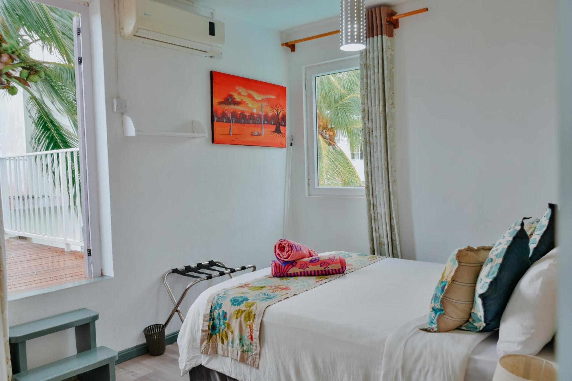 Boutique Villa On The Rocks With Stunning Sea Views, Infinity Pool & Private Sea Trou d'Eau Douce Esterno foto